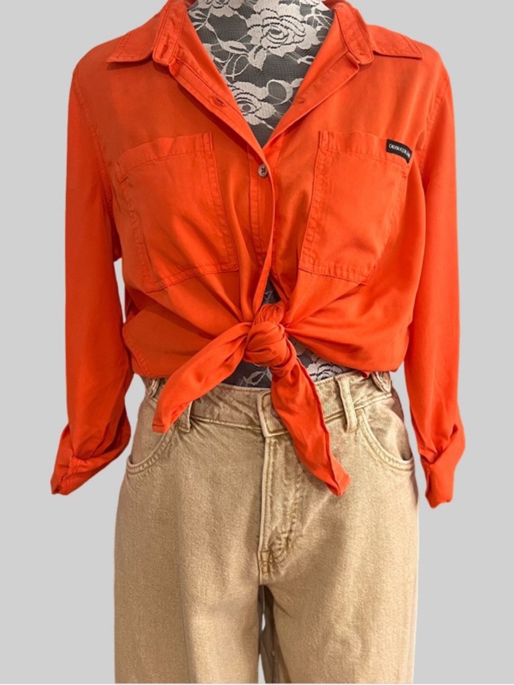 Calvin Klein Jeans Utility Shirt Tie Front
Roll Tab Sleeve Habanero Size M NWT